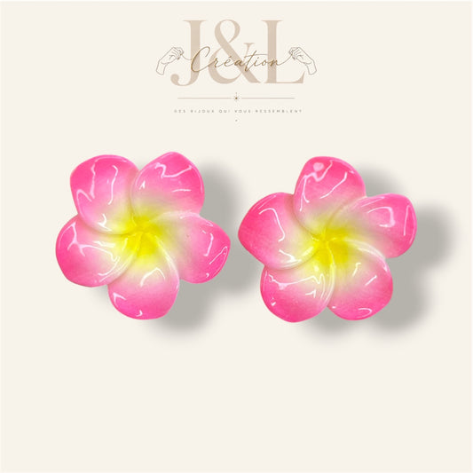 Boucles d’oreilles fleur de tiaré rose